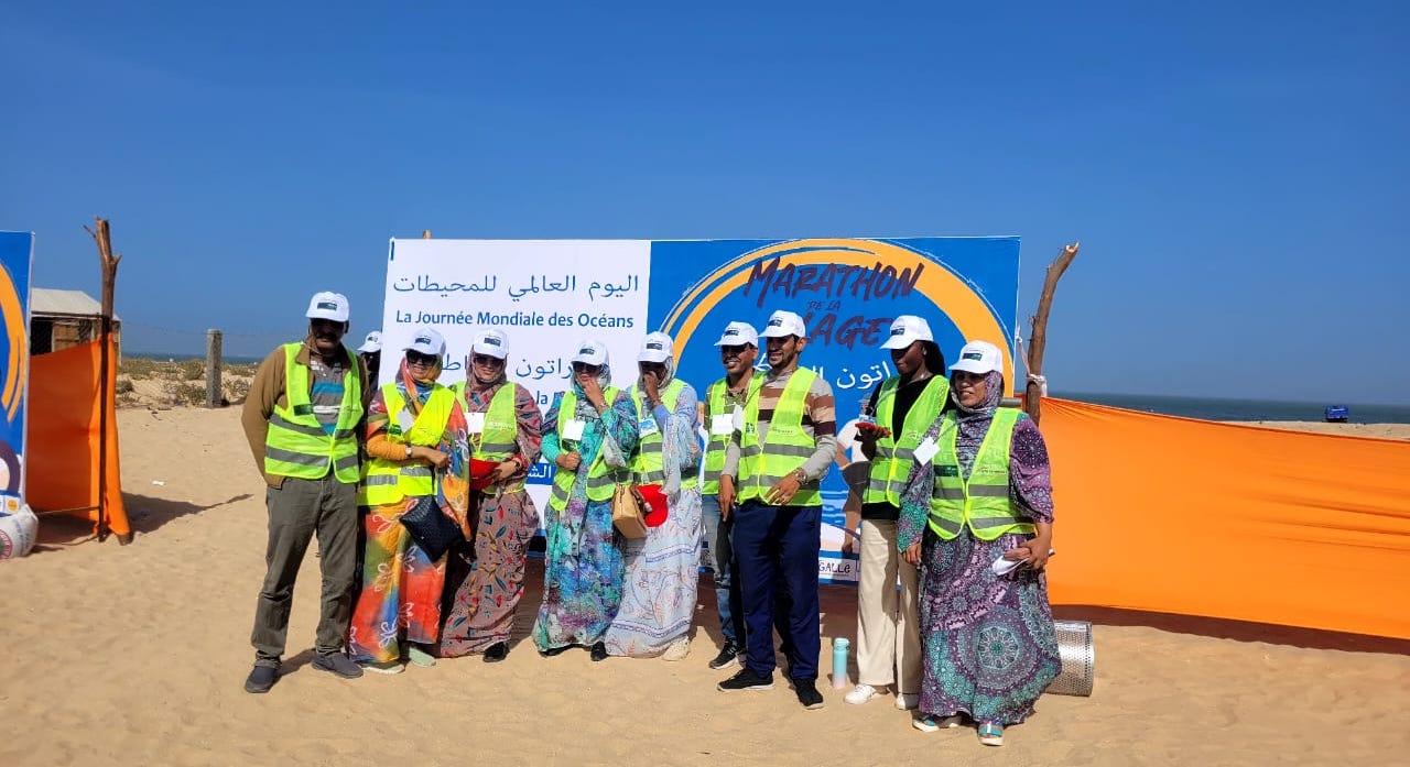 Nettoyage de la plage de Nouakchott, Journée Mondiale de l'Océan. BACoMaB Trust Fund.